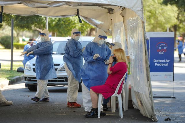 Coronavirus: Santa Fe registró un nuevo récord de contagios con 2.470, de los cuales 1.167 son de Rosario