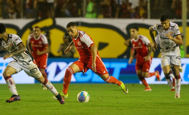 El equipo del Chacho Coudet viene jugando cada tres días. Esa seguidilla desgasta, pero entrega ritmo.