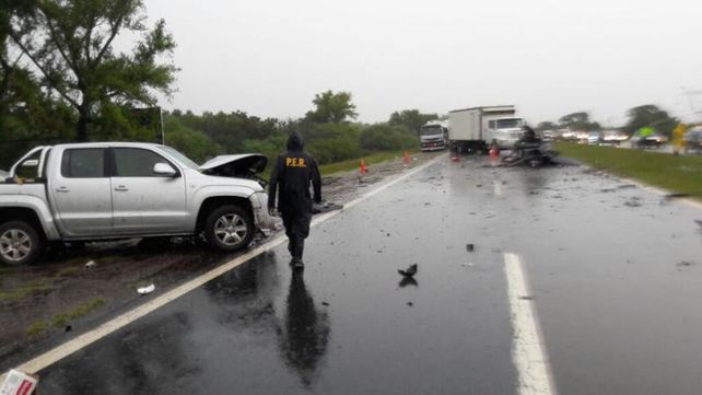 Investigan las causas de la muerte de toda una familia en la ruta 12
