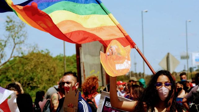La Multisectorial Humedales se manifestó con cortes simultáneos y una marcha a la autopista