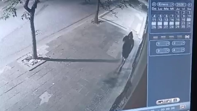 Un hombre deja un sobre con dos balas y una nota amenazante en la puerta del sindicato de portuarios