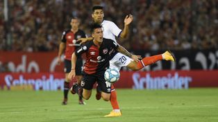Newells - Estudiantes 2020 en vivo: qué canal transmite y televisa para ver online y a qué hora juegan por la Superliga el sábado 8 de febrero