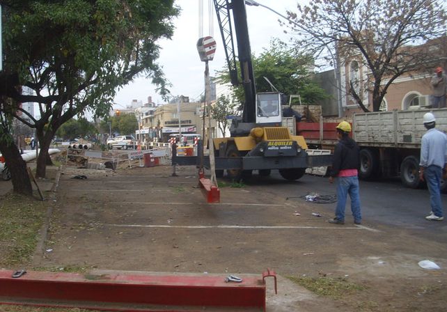 Corte de tránsito en Bulevar Pellegrini entre Francia y Urquiza