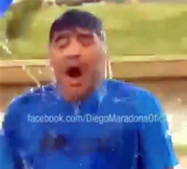 Maradona recibió un baldazo de agua fría.