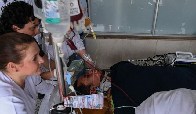Helio Neto fue operado de una pierna y su padre asegura que volvería al fútbol.