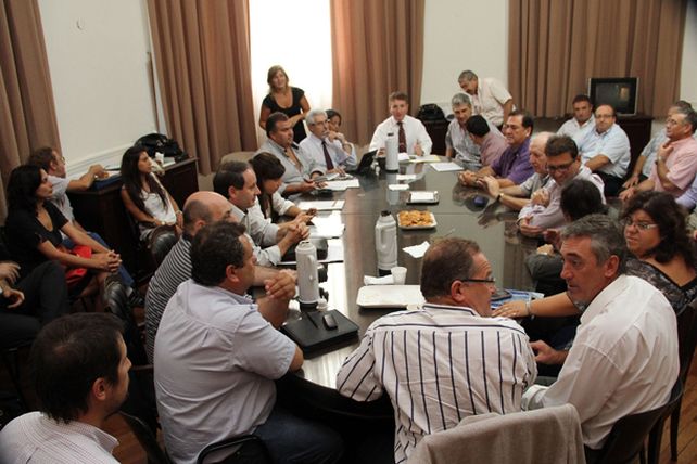 No hubo acuerdo con la Festram y hoy los municipales van al paro