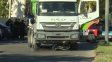 Una ciclista fue atropellada por un camión y era operada en el Heca