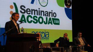 El secretario de Agricultura Juan José Bahillo participó del seminario Acsoja en Rosario.