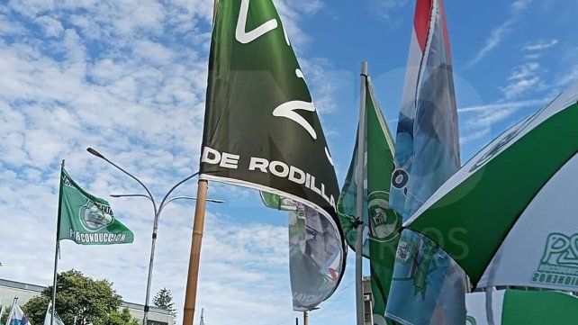 Los manifestantes del Paro de CGT CTA exigieron a Rogelio Frigerio y a legisladores el rechazo a Ley Bases y a políticas de ajuste del Gobierno de Javier Milei