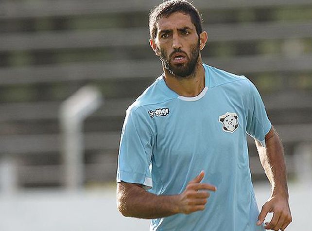 Menosse. El zaguero central aseguró tener buen trato de balón y juego aéreo. Se sumará por un año a préstamo.