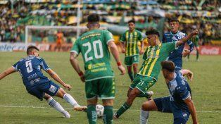 Aldosivi fue local ante Alvarado en el Minella.