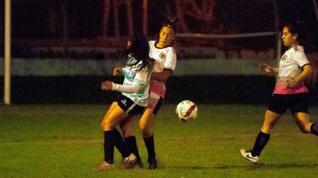 Arenas FC y San Benito mano a mano por el título de la LPF
