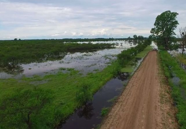 Así se ve desde el cielo la creciente del Paraná