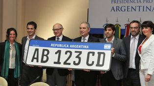 Los vehículos del Mercosur usarán una patente unificada desde 2016