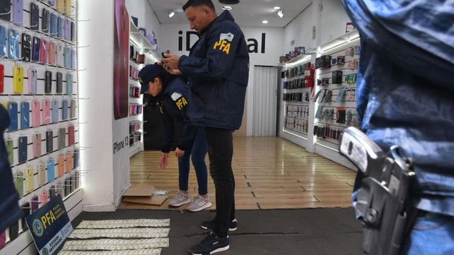 Nuevos operativos para evitar maniobras con el dólar: decomisaron US$ 800 mil en efectivo