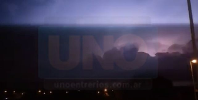 VIDEOS: Así llegaba la tormenta a Paraná