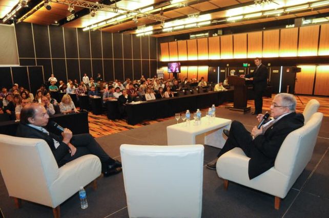 Luis Borsari durante la disertación en Expo inversiones Rosario 2017.