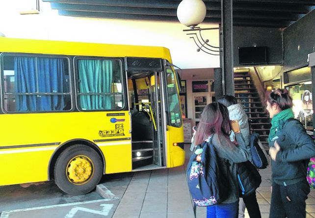 A 3 meses. Los usuarios piden mejoras del servicio interurbano de colectivos.