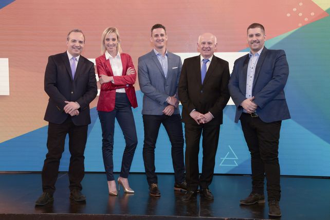 D12A14 llega a DirecTV. A partir del lunes todos los mediodías en el canal 134.