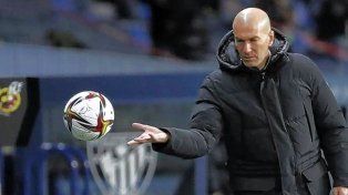Zinedine Zidane suena fuerte en Juventus para la próxima temporada.