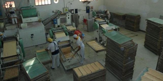 El ejemplo de 32 trabajadores que lograron unir sus esfuerzos para seguir amasando sueños