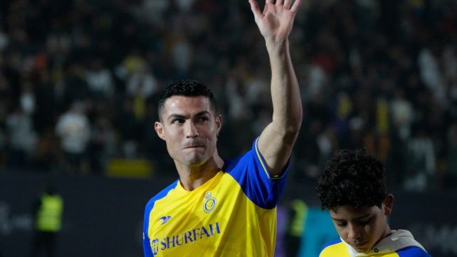 Desde su llegada a Al-Nassr de Arabia Saudita, Cristiano Ronaldo es el deportista mejor pago del mundo por amplia diferencia.