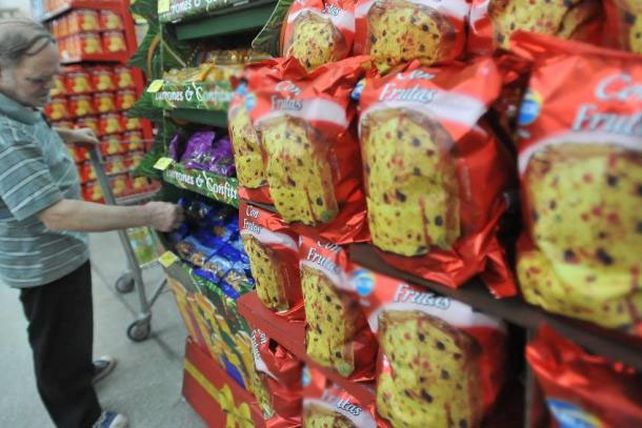 Armar la canasta navideña, este año, costará 168 pesos