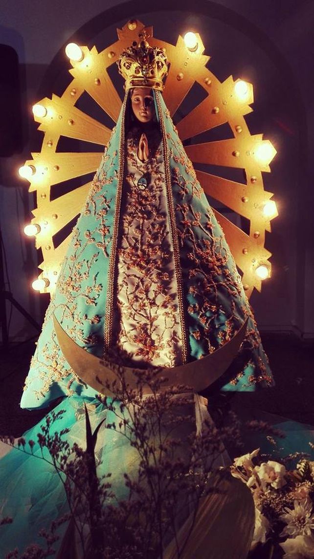 La lluvia no detiene la fiesta patronal de la Virgen de Luján
