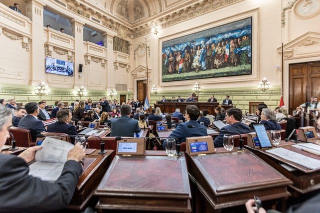 Las modificaciones de la constitución y una profunda reforma política: Surge una nueva arquitectura del poder Las modificaciones de la constitución y una profunda reforma política: Surge una nueva arquitectura del poder