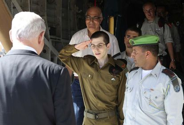 El soldado israelí Gilad Shalit, secuestrado por Hamás en 2006, fue liberado en 2011 a cambio de más de mil prisioneros palestinos. 