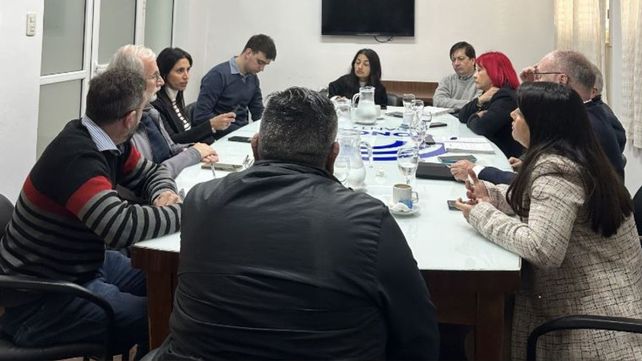 Continúa en el Concejo Municipal la discusión sobre la autorización de apps de viaje en la ciudad. Continúa en el Concejo Municipal la discusión sobre la autorización de apps de viaje en la ciudad.