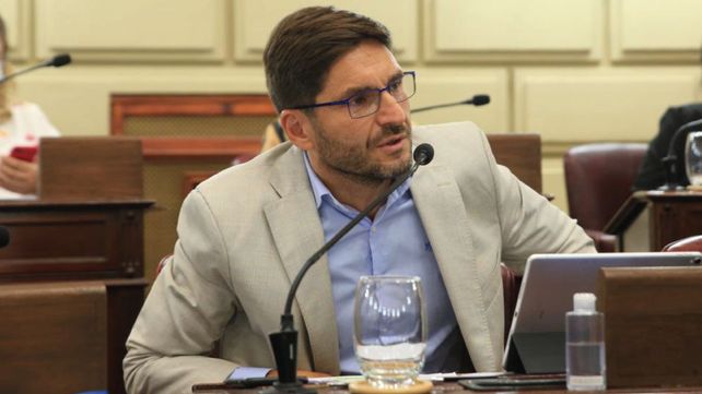 Pullaro pide avanzar en la imputación de graves delitos al diputado Mirabella y al secretario Somaglia