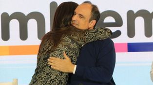 De las urnas brotó un amarillo pálido