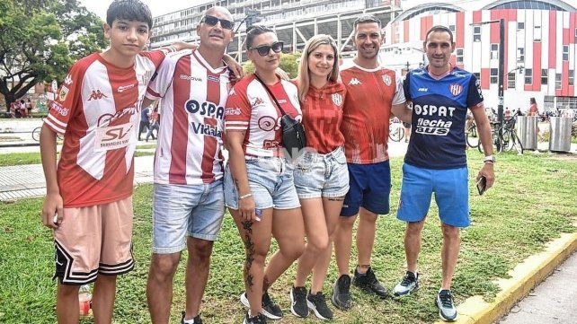 Todo el color de los hinchas de Unión para el partido ante Riestra en el 15 de Abril