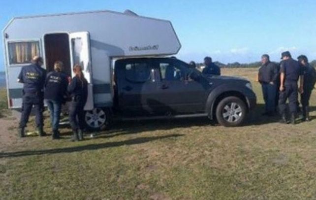 Tragedia. El matrimonio germano descansaba en su casilla rodante en los acantilados cuando sufrió el ataque.