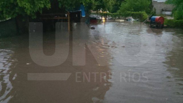 San Benito: calles anegadas y cortes en los accesos durante el diluvio