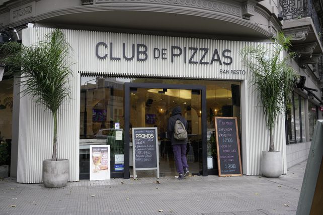 Por la crisis, más comercios gastronómicos abrieron en el Día del Trabajador