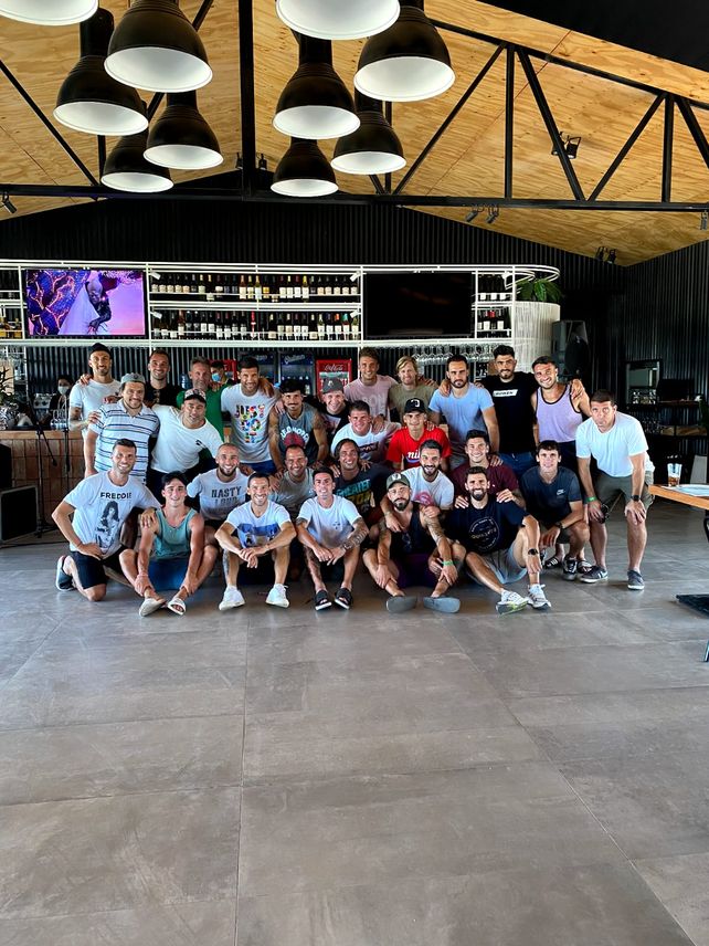Referentes de Newells se reencontraron para celebrar su pertenencia rojinegra