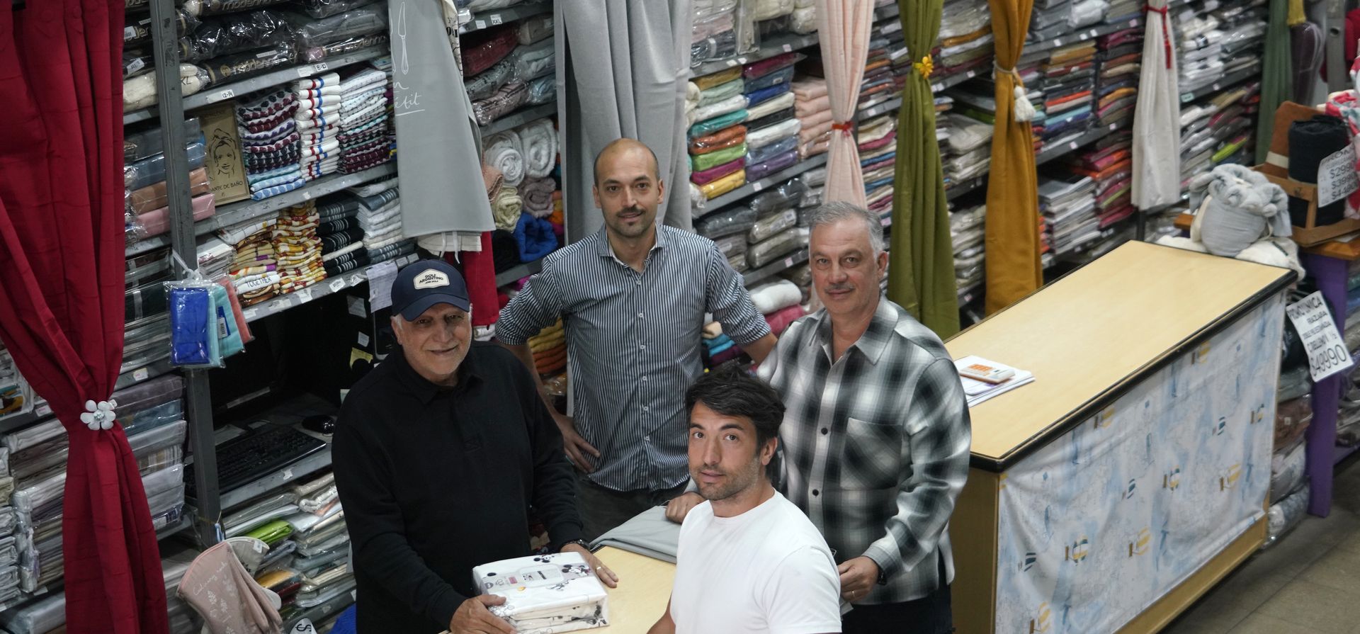 Más vigentes que nunca: cumplen seis décadas en el diseño de cortinas y van por más