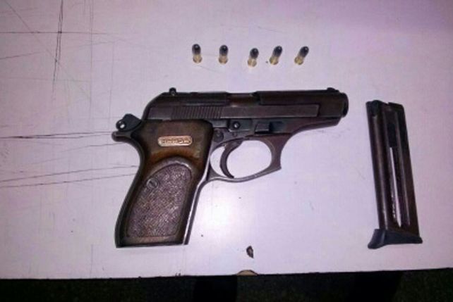 El arma secuestrada.