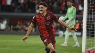 Un nuevo gol del Zorro Cóccaro, el primero del capitán y uno que llegó y saltó al campo