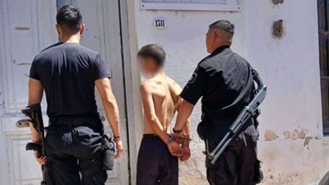 El menor detenido esta acusado de robos en por lo menos ocho comercios diferenetes