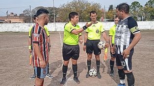 Se jugó una nueva fecha del ascenso liguista que tiene a Juventud Unida como único puntero.