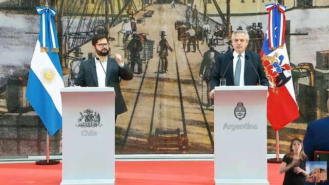 Alberto Fernández recibe a Gabriel Boric en Casa Rosada