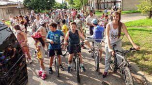 La parroquia Santo Domingo Savio invita a pedalear en familia.