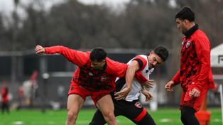 Newells vuelve a los entrenamientos mientras insiste por la llegada de García Basso