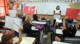 Amsafé cuestiona las pruebas de lectura: Los chicos en un minuto debían leer palabras sin contexto