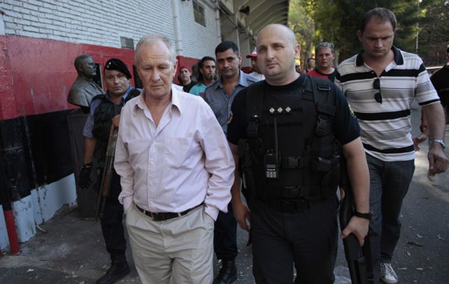 El ministro de Seguridad Raúl Lamberto fue al estadio de Newells tras los incidentes.