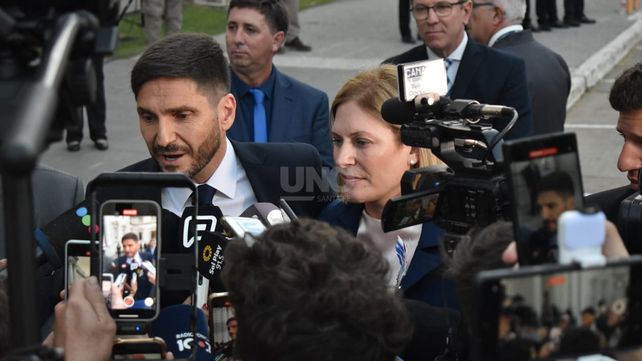 Las mejores fotos de la asunción de Maximiliano Pullaro como gobernador de Santa Fe