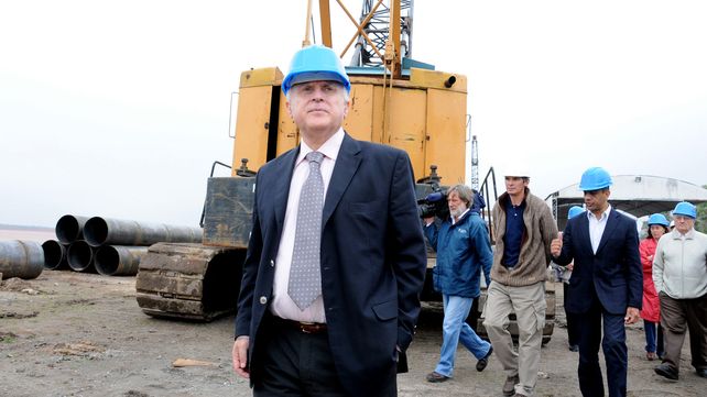 Lifschitz en octubre de 2008 inspecciona las obras del derrumbe del parque España ocurrido en julio.